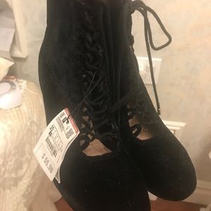 NWT Zara black Bootie Lace Up Heels